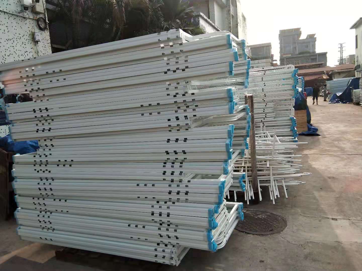 上下鋪鐵床用什么材料做的好？